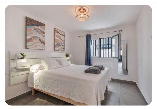 Suite4you 50 meters from the beach and main Avenue AC Wifi Int TV Channels