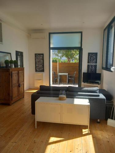 Appartement Hyères plage vue mer 50m2