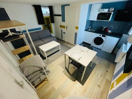 Charmant studio proche des Docks - 447