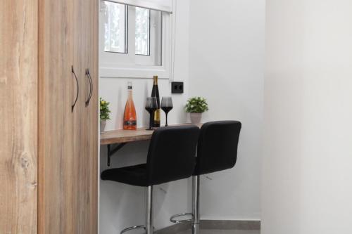 ARIS Central City Retreat with Free Parking