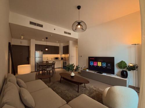 Modern 1BR Furnished at Park Heights 2 Tower 1, by Emaar, Dubai Hills