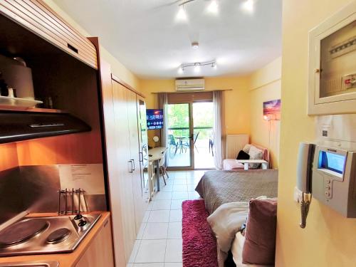 Zen Central Studio with Balcony and WiFi fiber