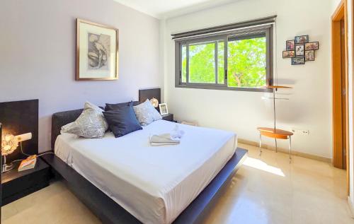 Lujoso Triplex Residencial Azahares by costablancarent