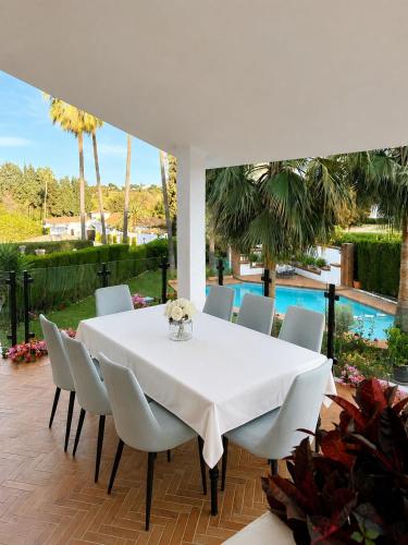 Villa Anna In the Garden of Paradise