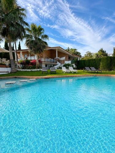 Villa Anna In the Garden of Paradise