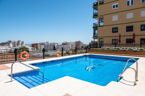 Bright Pool Apartment Torremolinos