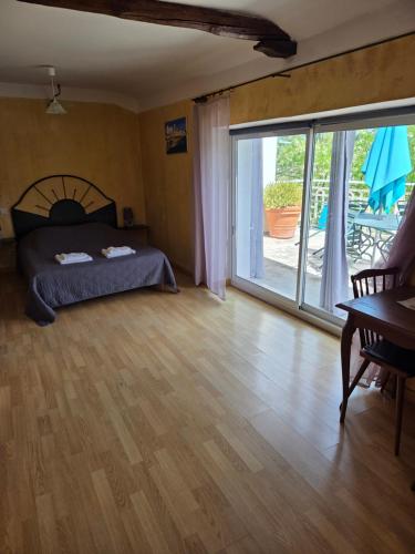 Gallery image of Hotel Des Sites in Salavas