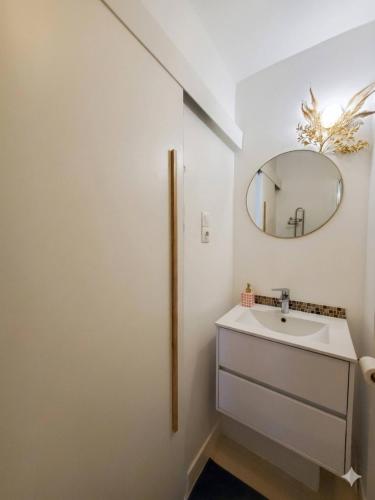 Cannes Centre Studio Lumineux et Cosy, 9 Min du Palais et des Plages, avec Balcon, Clim