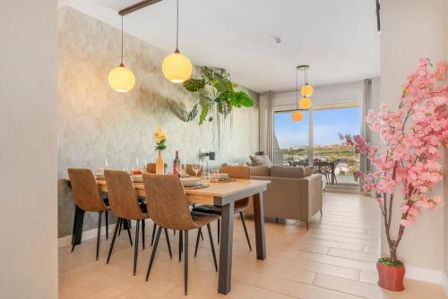 Casa Solana Estepona - Walk to Beach & Center