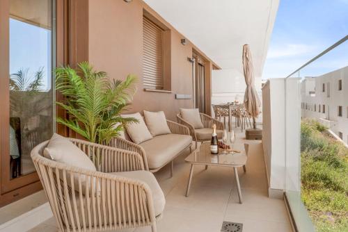 Casa Solana Estepona - Walk to Beach & Center