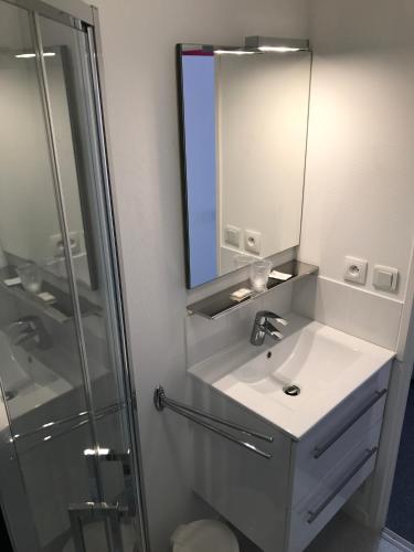 Un baño de Hôtel du Littoral