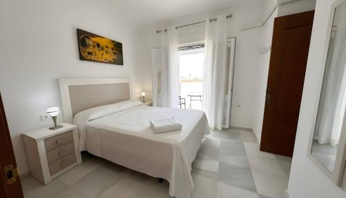 Alojamiento con balcon y espectaculares vistas al mar