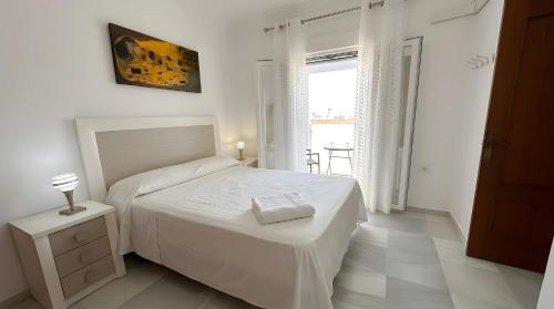 Alojamiento con balcon y espectaculares vistas al mar