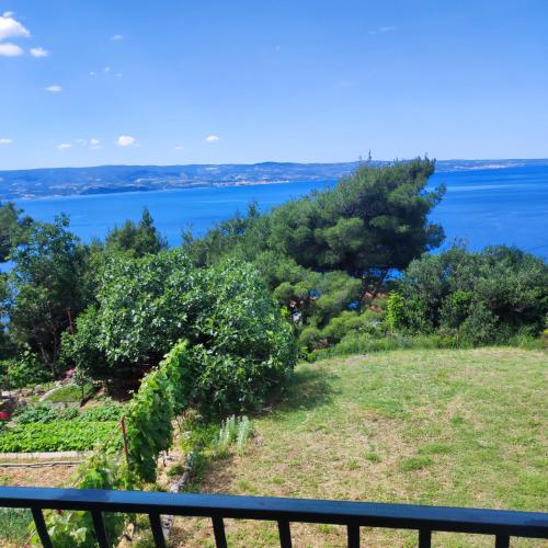 Apartman sa 2 balkona i pogledom na more