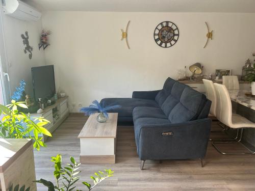 3 P jardin, piscine, stationnement - Collines niçoises