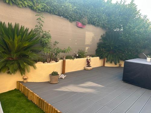 3 P jardin, piscine, stationnement - Collines niçoises