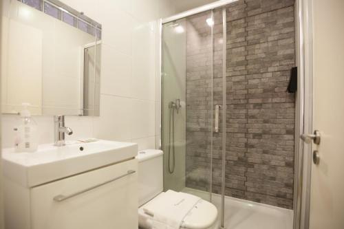 FLH Fresh and Cozy Old Town Duplex