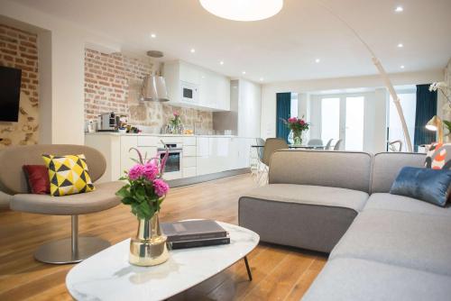 Jardin Prive - Gorgeous 3 Bed House in Le Marais