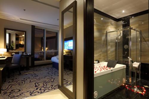 صورة لـ فندق سويس انترناشونال رويال - الرياض في الرياض