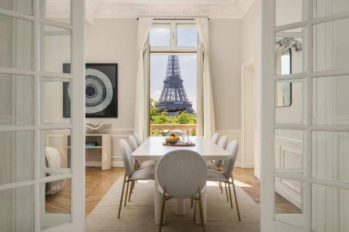 Exceptional Eiffel Tower Gem 4BED 8P in Trocadero