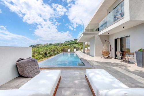 Gallery image of Luxury Villa con piscina - Moddissi Charme Isola d Elba in Trappola