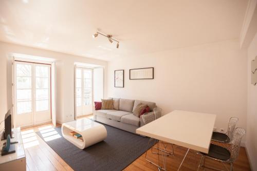 FLH São Bento Sunny Flat with Terrace