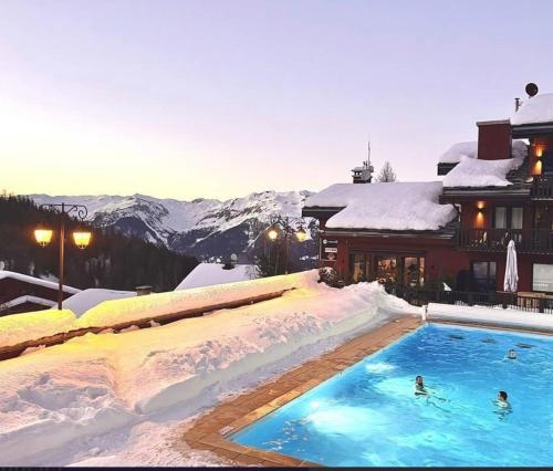 Duplex rénové, 10 couchages, piscine et sauna