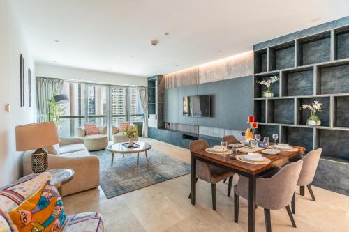 RH-Stylish and Retreat 2 BR Stay in Downtown