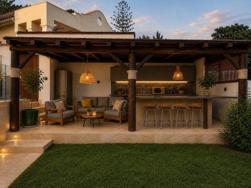 Villa Azahara Private Oasis with Sea Views & Private Pool