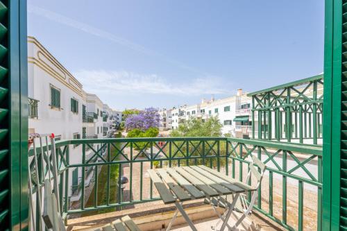 Serene Stay Algarve - Near Cabanas Beach & Train