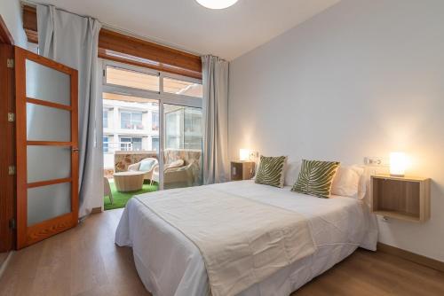 Sky View Penthouse - 1 min to Las Canteras Beach