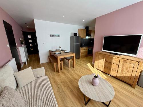 Appartement Les Cimes RDC, Les 2 Alpes, proche des pistes, WiFi, tout équipé