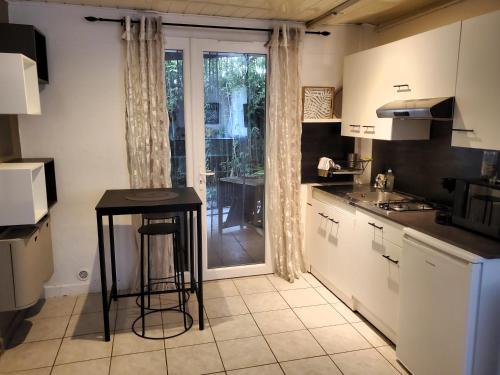Studio en ville, calme et non-fumeur à Avignon