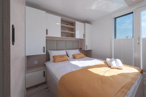 Sea La Vie Luxury Floating House Novigrad - jacuzzi