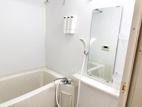 Stunning SkyTree View, Sleeps 5, Shinjuku & Shibuya Direct, 24H Supermarket 1min