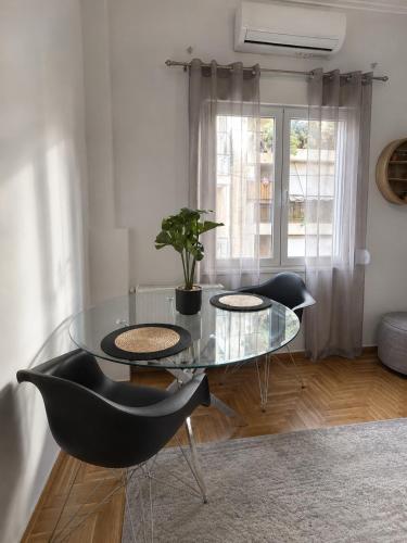 Stylish Renovated Apartment near Lycabettus Hill & Metro