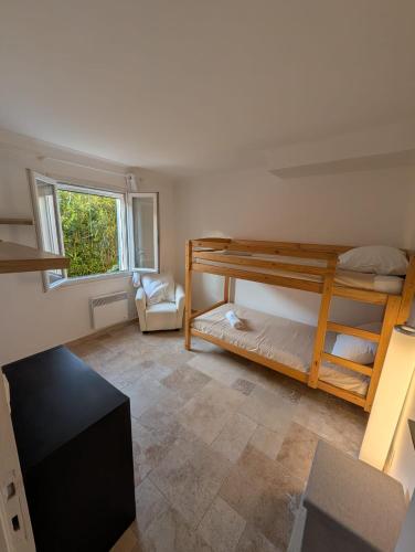 Grand Appartement 3 chambres 6 personnes, terrasse privée a 300m de la plage