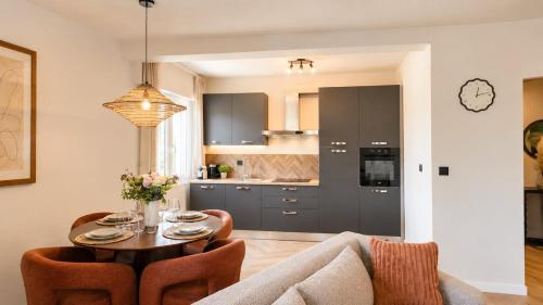 Completely renovated apartment 2 minutes from the beach