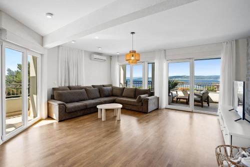 Yucca Residence - Sea View Penthouse with Jacuzzi