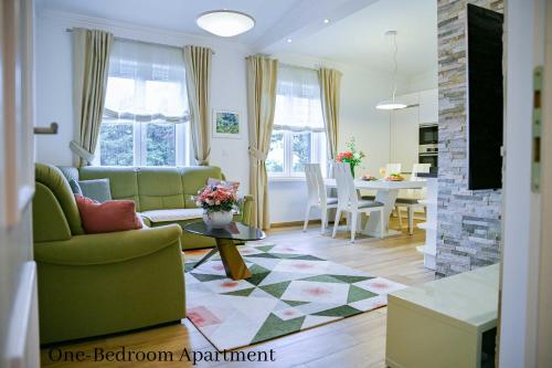 Luxury Sunset Beach Apartments-free parking