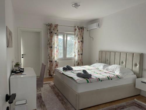 Stylish Room by Canyons & City