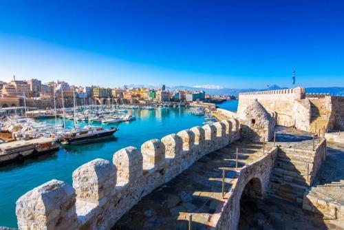 Heraklion Comfort Living - Near Center & Knossos!