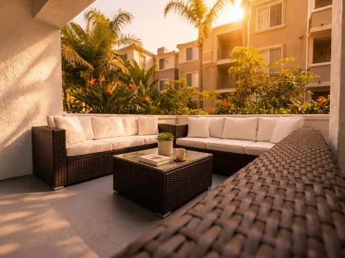 Marina Del Rey Beach Retreat w Hot Tub, Billiards & Grill photo 6