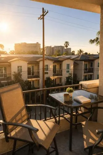 Sunny Marina Del Rey Apartment- Hot Tub, Game Room, BBQ, Projector photo 10