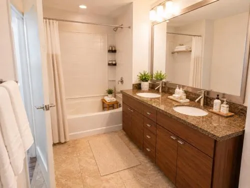 Marina Del Rey Beach Retreat w Hot Tub, Billiards & Grill photo 17