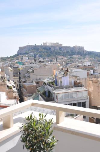 Acropolis at Home: Loft with a View