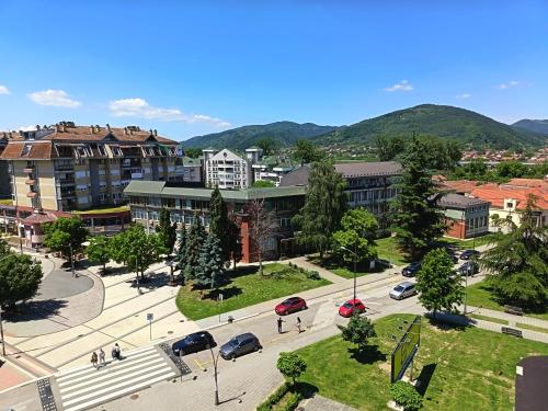an aerial view of a street in a city at Apartman Kneginja in Trstenik