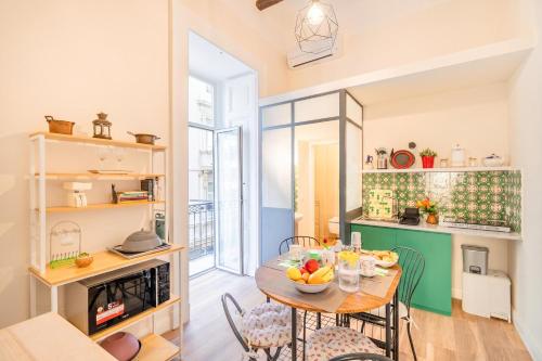 Miss Ren's Home - Happy Rentals