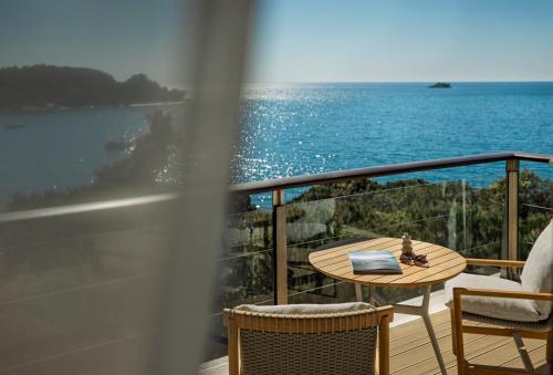 Monte Mulini Adults Exclusive Hotel by Maistra Collection — Sea view