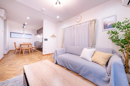 Y's HOUSE